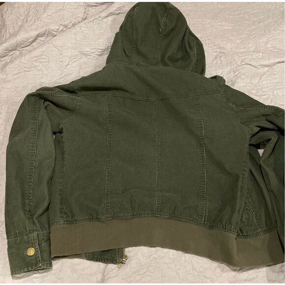 NECA Twilight Bella’s Green Jacket Large Rare New Moon - Picture 9 of 9